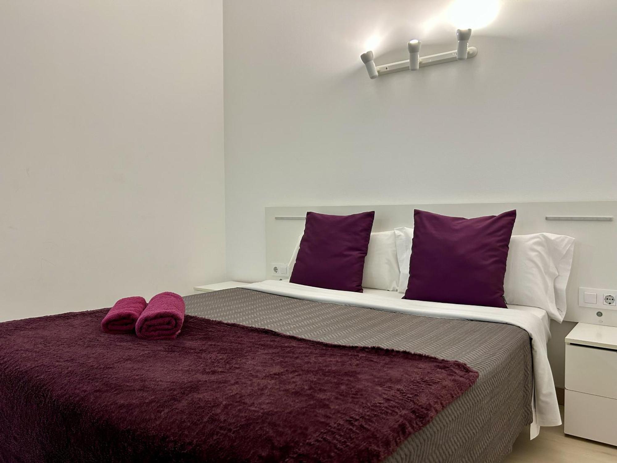 Apartahotel Baldiri Sant Boi de Llobregat Exterior photo