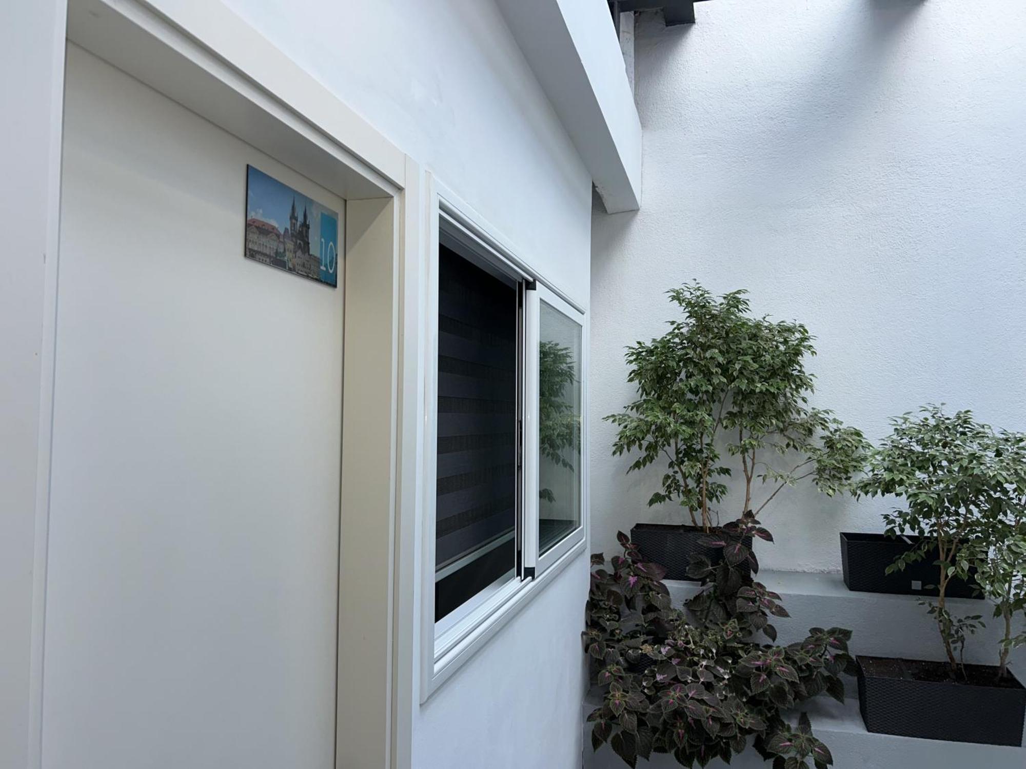 Apartahotel Baldiri Sant Boi de Llobregat Exterior photo