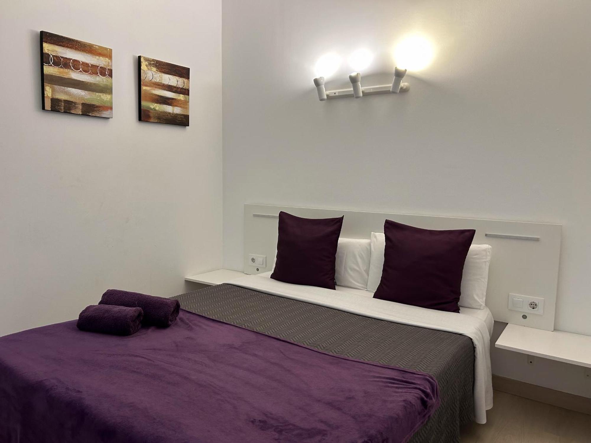 Apartahotel Baldiri Sant Boi de Llobregat Exterior photo